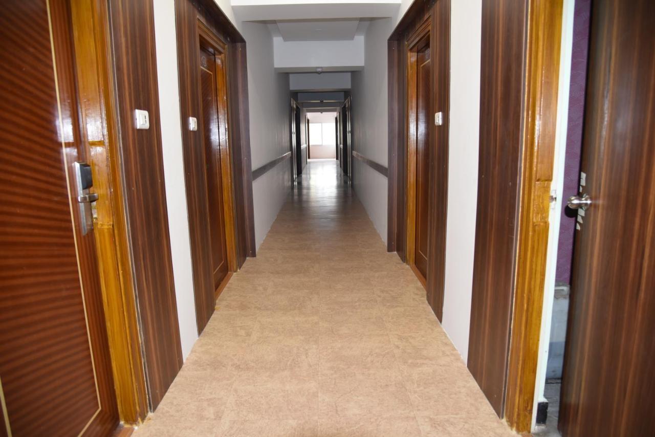 Hotel Bhimas Paradise Тирупати Екстериор снимка